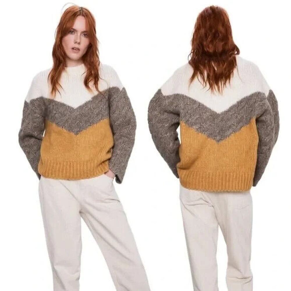 Zara Sweater Womens Medium Ivory Yellow Chevron Chunky‎ Retro Oversized Cozy